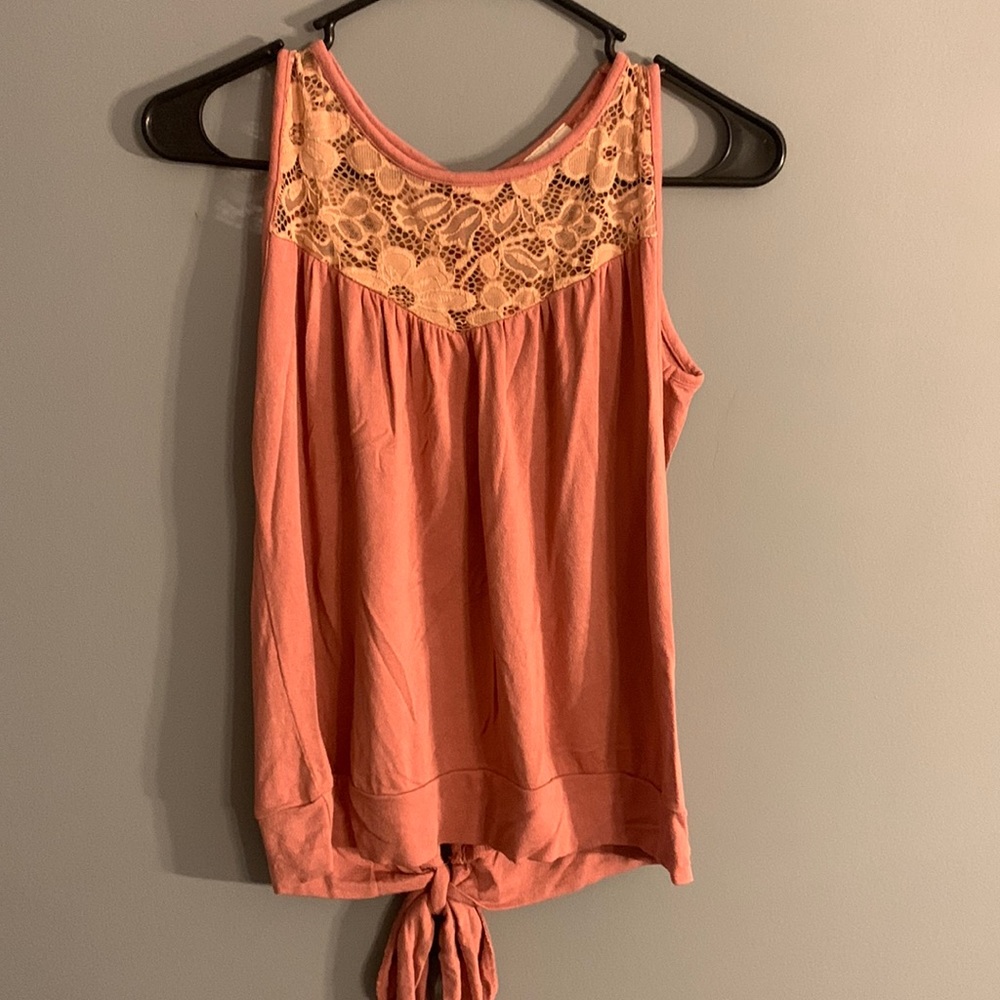 Pink tank top